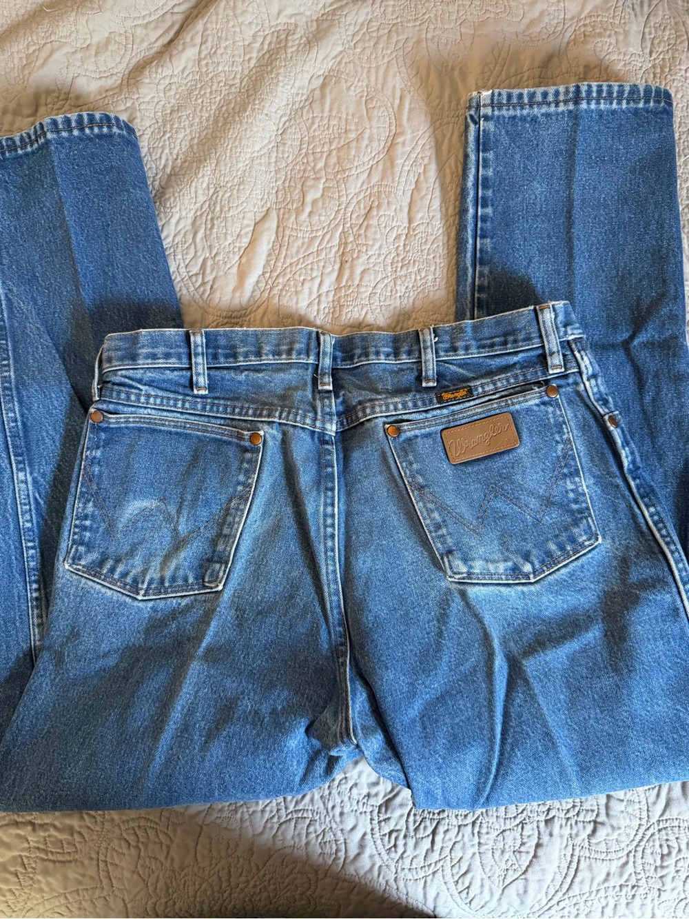 Wrangler Men’s Relaxed Fit Blue Denim Jeans